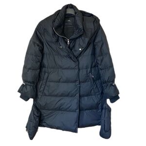 Zara Women’s Navy Blue Puffer Coat with Mittens. Size Small New W/O Tags